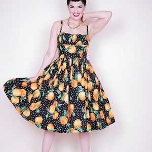 Bernie Dexter Juicy Oranges Paris Size Medium